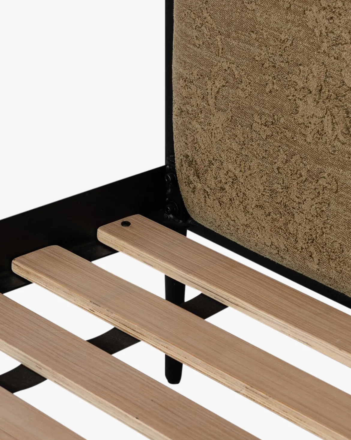 Alexander Bed