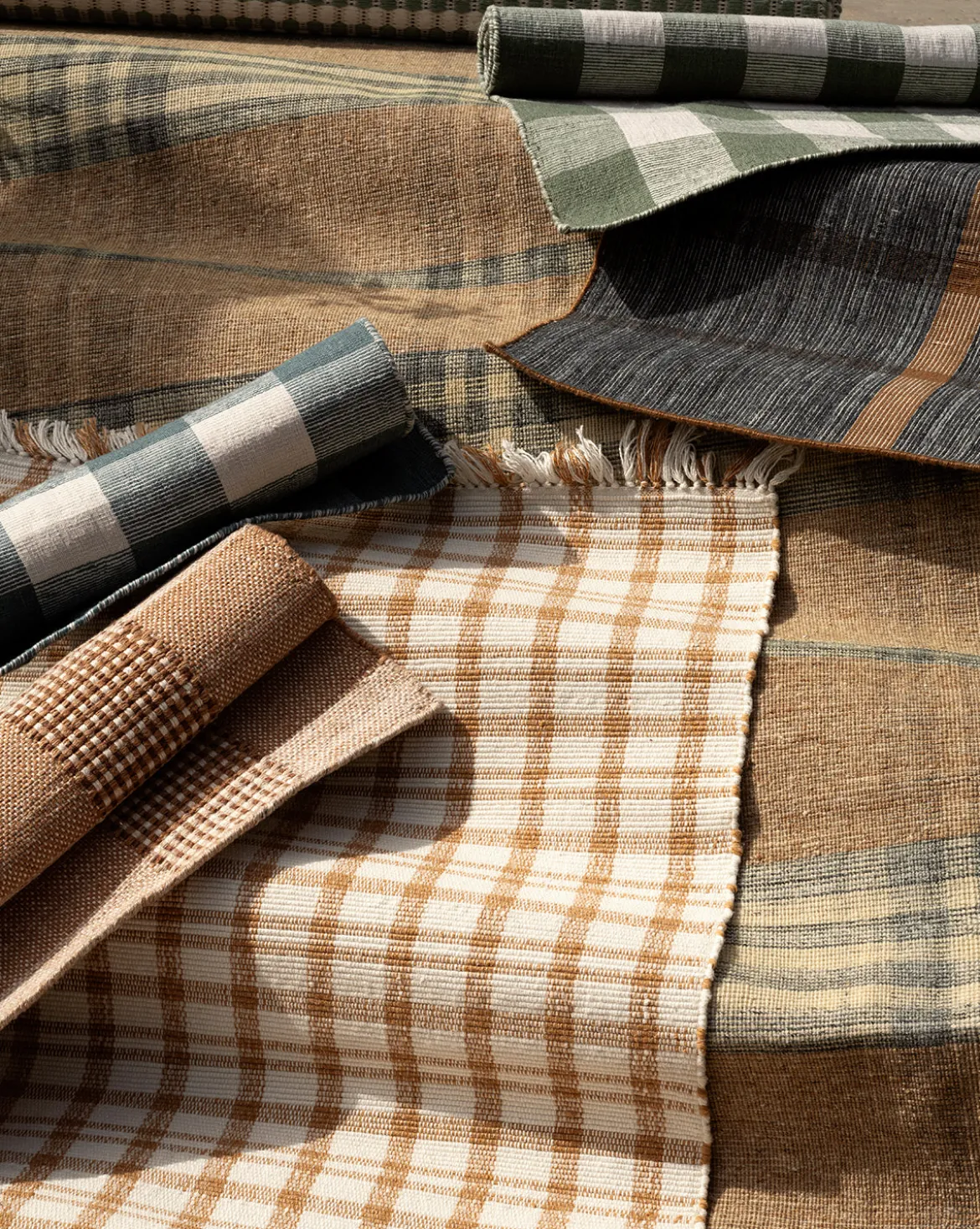 Amherst Handwoven Indoor/Outdoor Rug