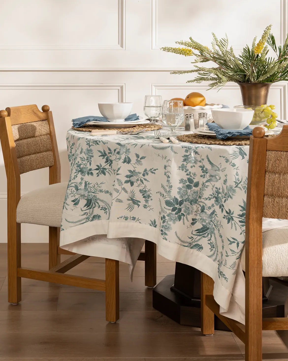 Arboretum Floral Tablecloth