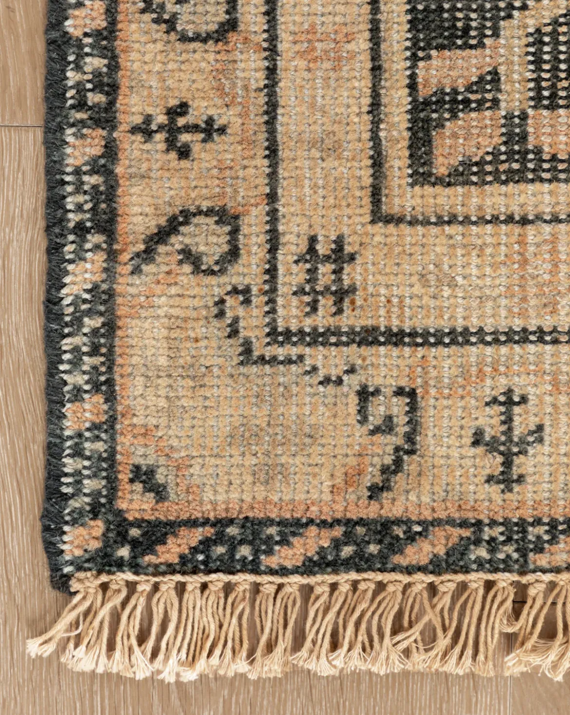 Campanella Hand-Knotted Wool Rug