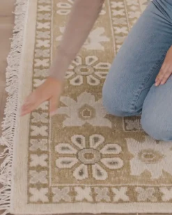Chantry Hand-Knotted Wool Rug