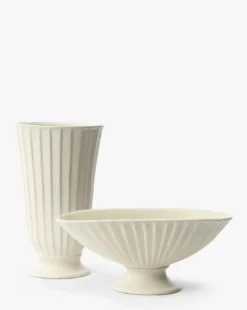 Delphi Footed Bowl