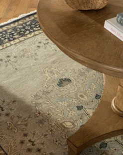 Deveraux Hand-Knotted Wool Rug