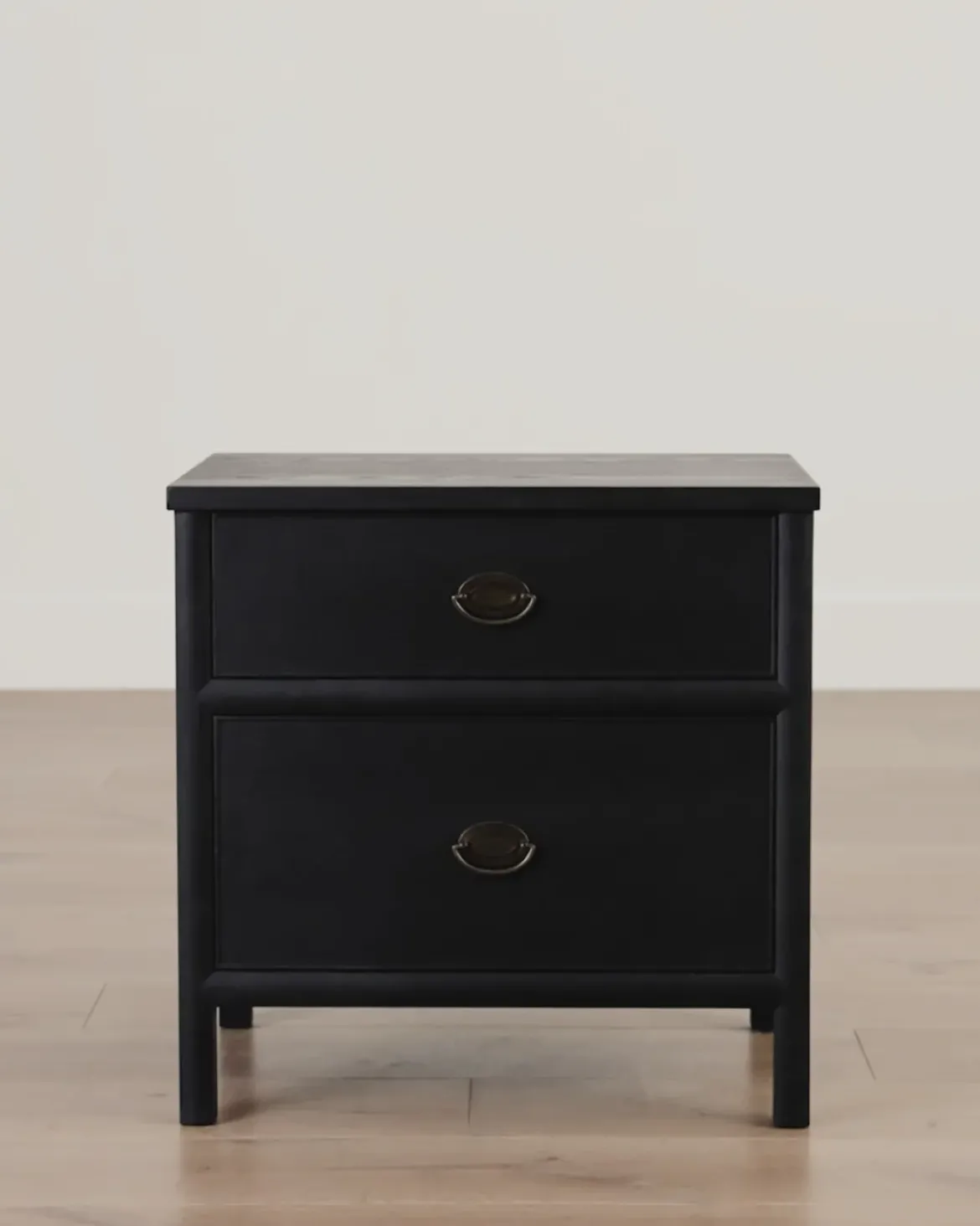 Edward Nightstand