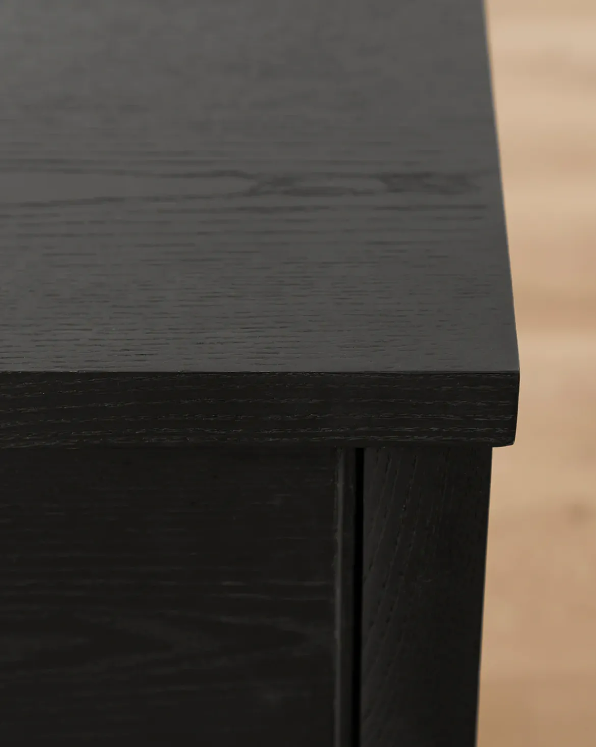 Edward Nightstand