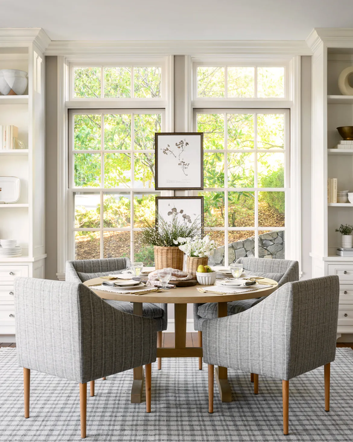 Giselle Round Table