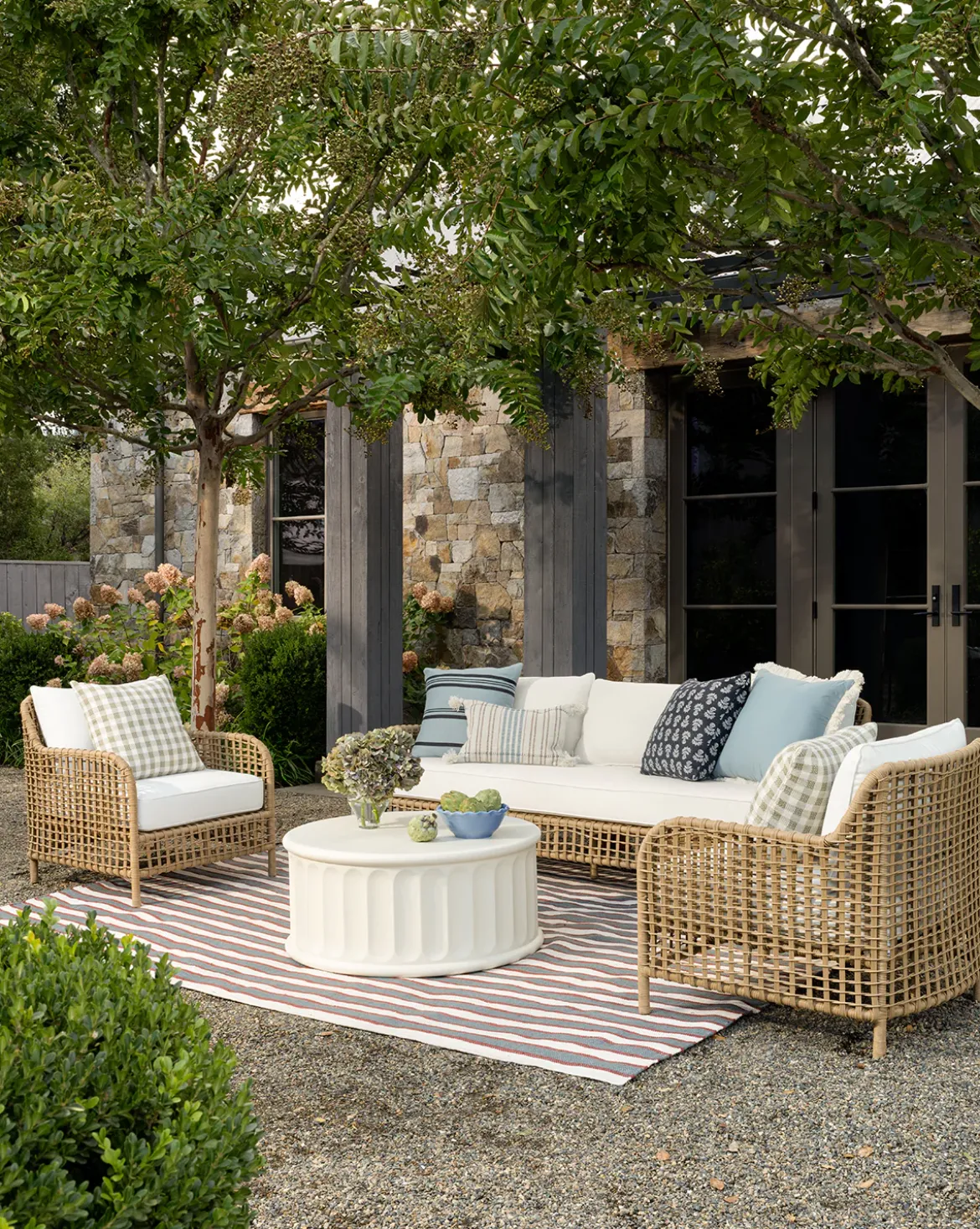Glenwood Outdoor Lounge Chair (Ready to Ship)
