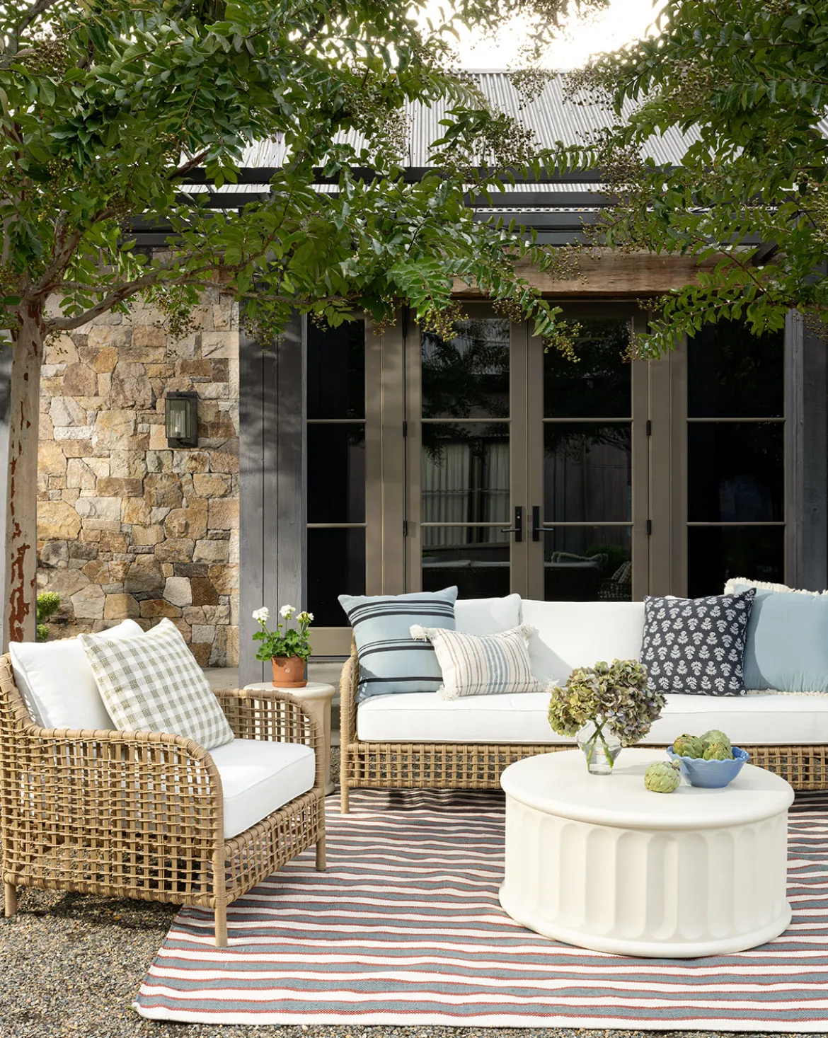 Glenwood Outdoor Sofa (Ready to Ship)