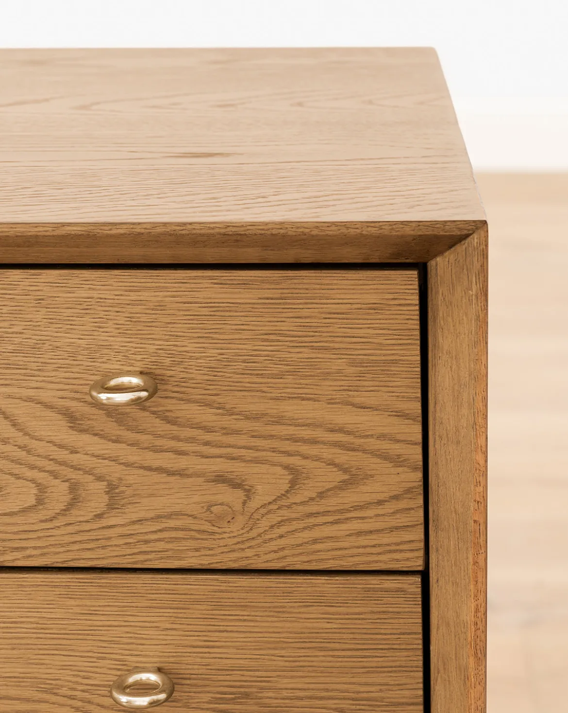 Jahnsen Dresser