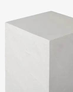Maravi Indoor/Outdoor Pedestal