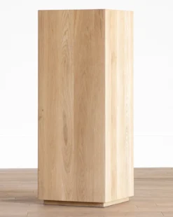 Marlow Pedestal