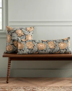Octavia Pillow Cover