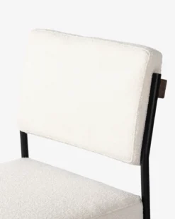 Pascal Stool