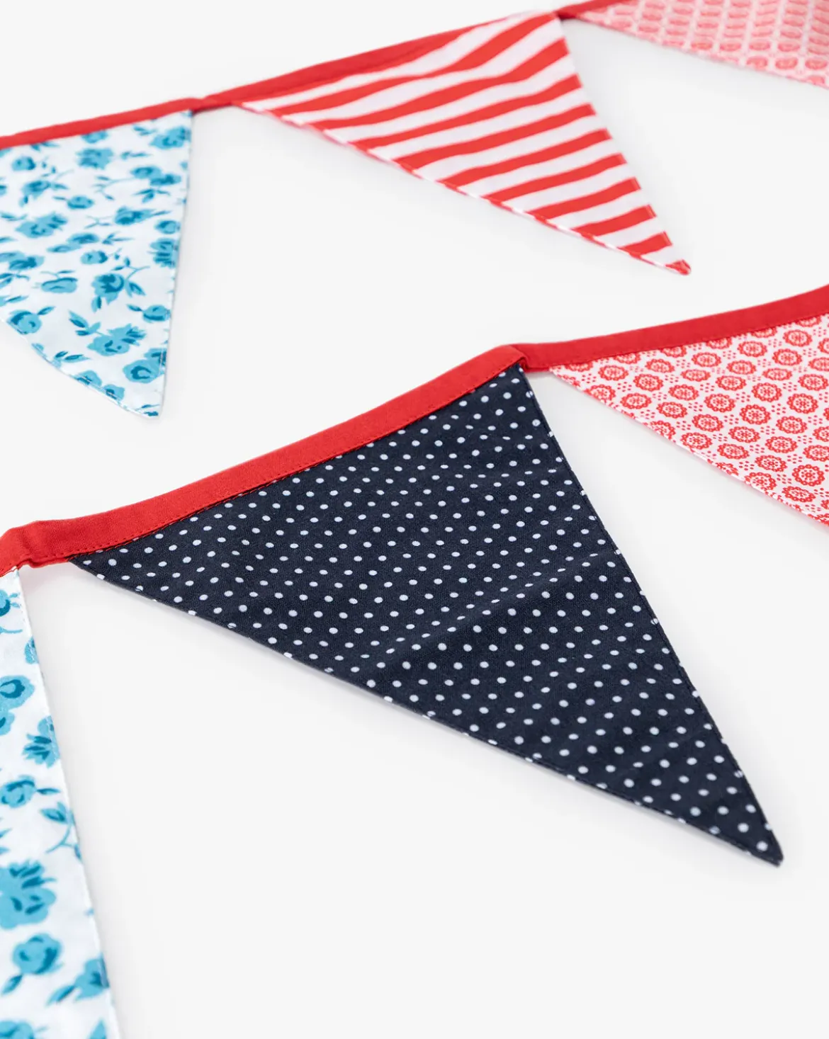 9.5' Patriotic Garland