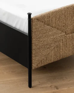 Peregrine Bed