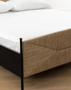 Peregrine Bed