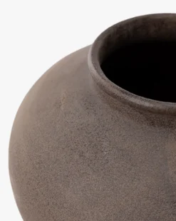 Reading Vase