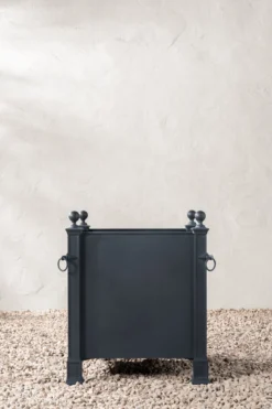 Saracen Outdoor Planter