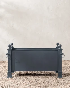Saracen Outdoor Planter