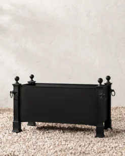 Saracen Outdoor Planter