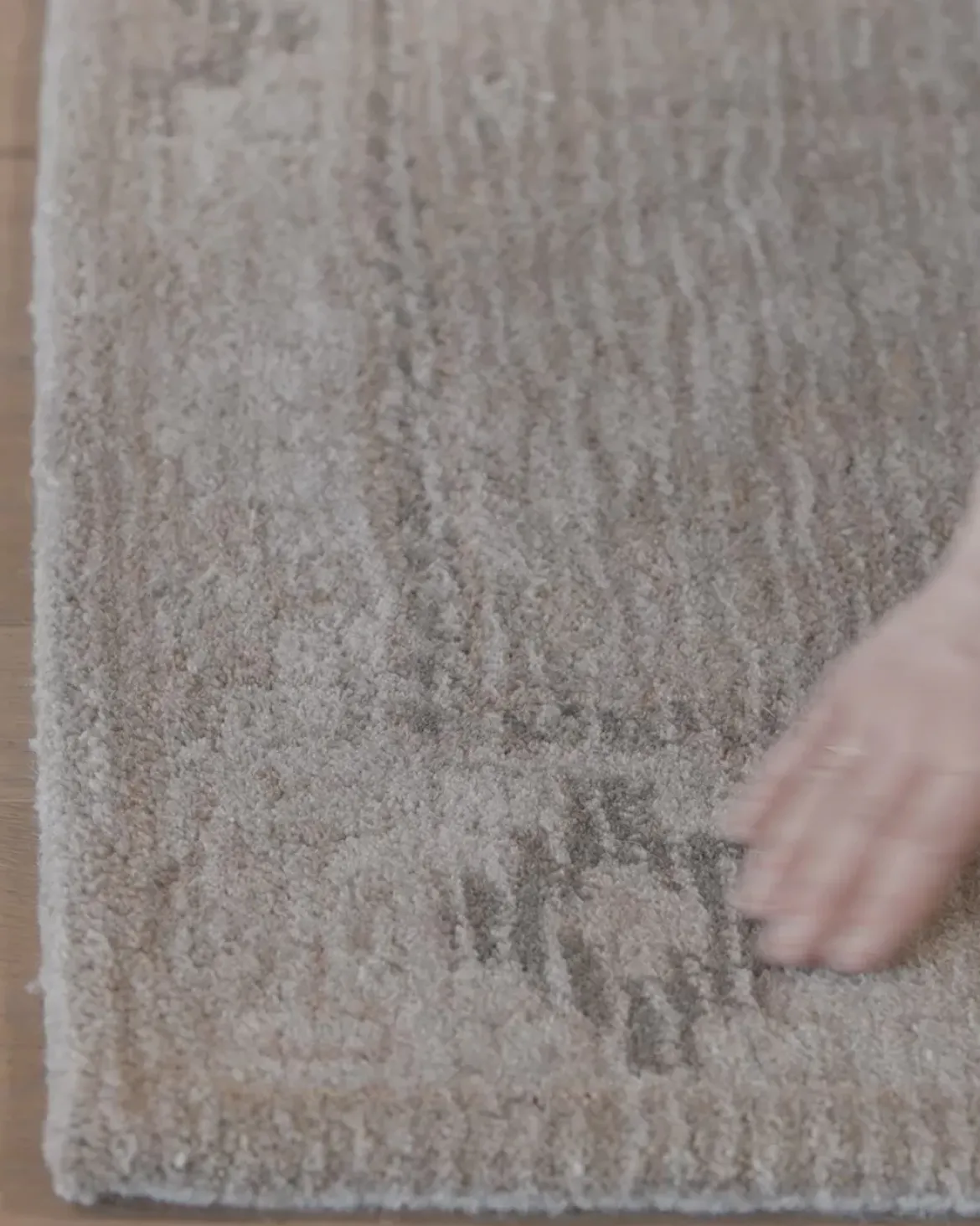 Siyara Hand-Tufted Wool Rug