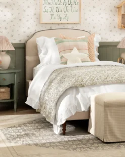 Stella Crocheted Pillow