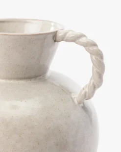 Tyrion Vase
