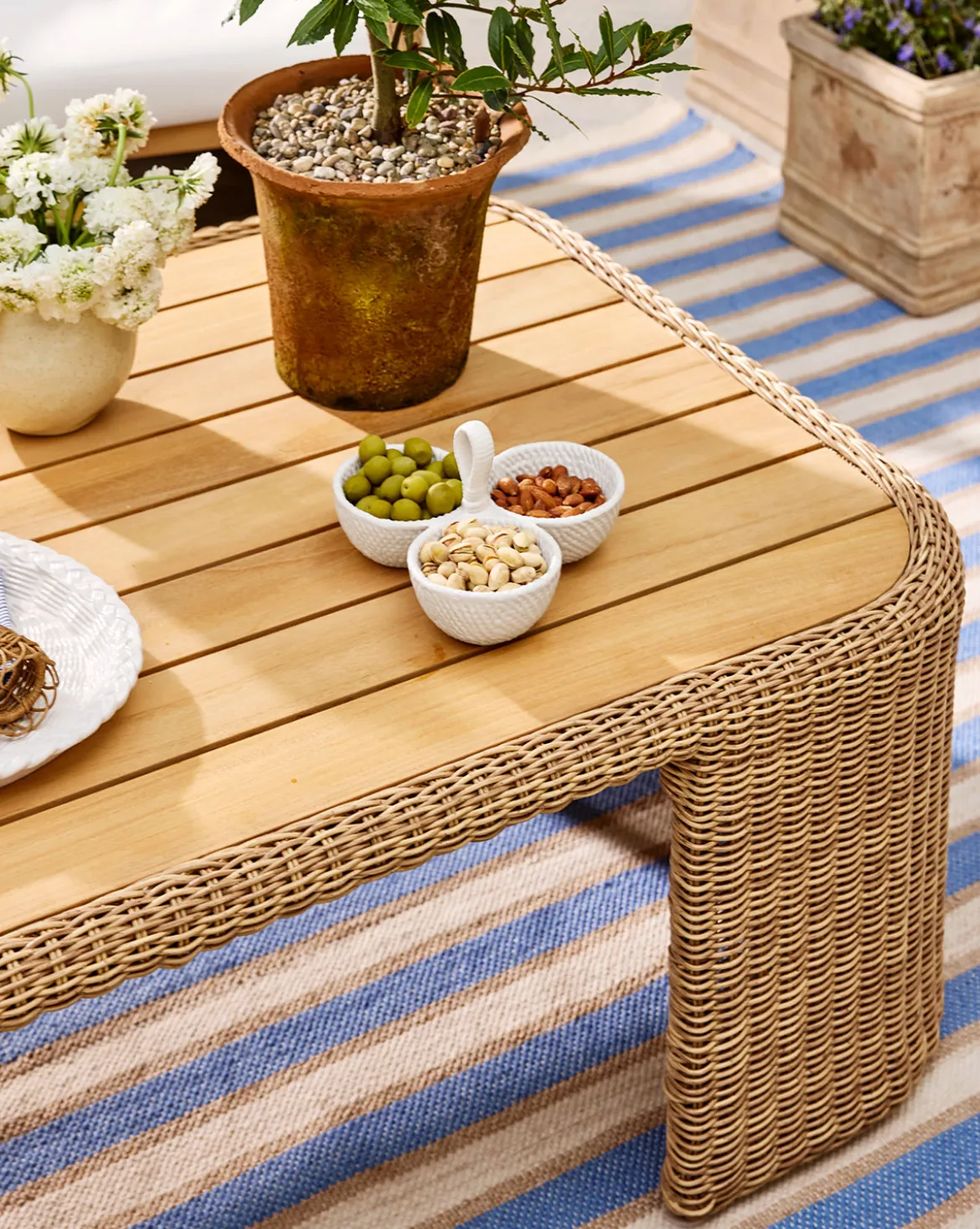 Woven Ceramic Dip Dish with Spoon